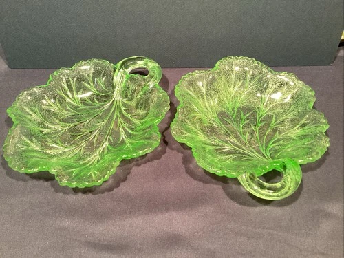 Indiana Glass Green Cabbage Leaf Dish Depression Glass Set/2 1930s
