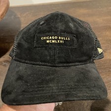 Chicago Bulls - NEW ERA BLACK LABEL - SUEDE -Baseball Cap - 9TWENTY ADJUSTABLE