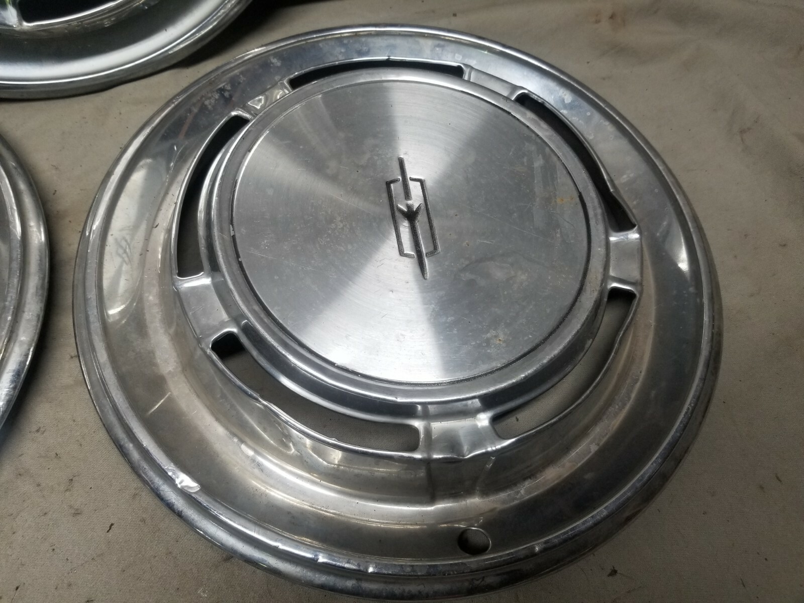Oldsmobile 14" Hub Caps Wheel Covers Vintage Cutlass Delta eBay