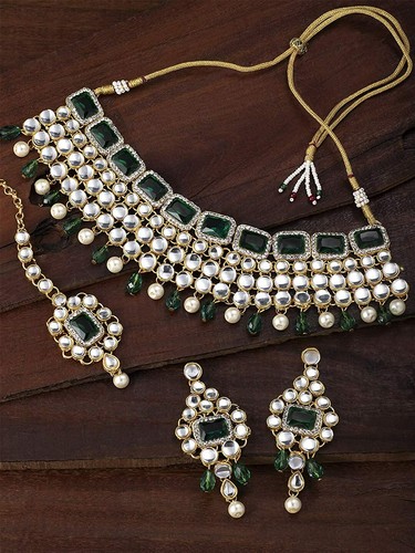 Choker Necklace Green Maang Tikka 