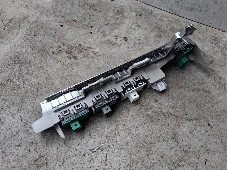 INTERRUPTOR VENTANA DELANTERA TRASERA IZQUIERDA LADO PASAJERO CITROEN DS7 SUV NS 2024 98177784DX Foto 2 de 4