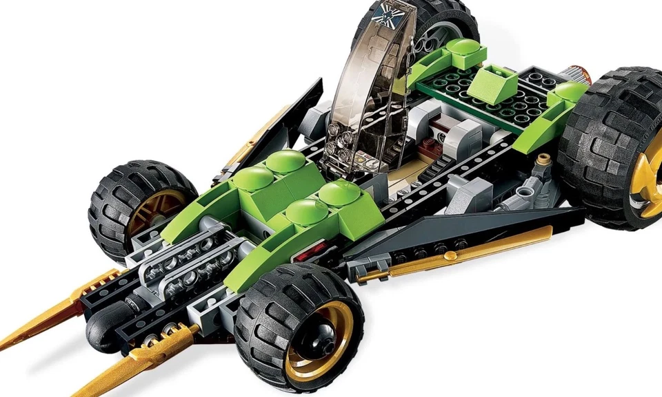 LEGO Ninjago 9444 Cole's Tread Assault, photo 3 of 5