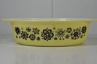 Vintage Pyrex Pressed Flowers 2.5 QT 045 Oval Casserole MCM 1957 Kitchen Glass