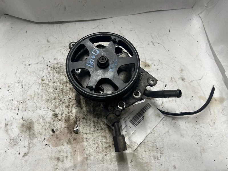 Bomba de dirección asistida Mazda MPV 2002-2006 3,0 L montaje OEM Foto 2 de 2