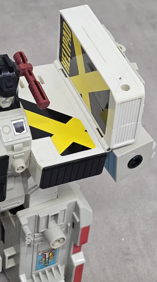 Hasbro Transformers G1 Autobot Metroplex 1985 - Imagen 4 de 4