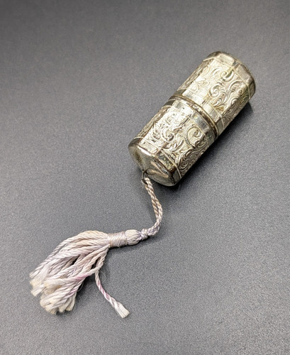 Vintage Silver-Tone Needle Case/Holder