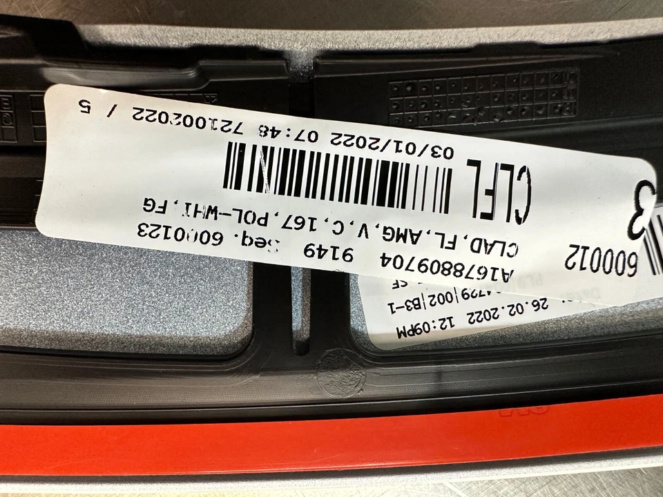 New OEM Wheel Arch Flare White Fender Front LH 19-21 Mercedes GLE450 1678809704 - Image 3 of 3