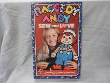 Collectibles - 1975 Vintage Colorforms Raggedy Andy Sew In Love - New In Box