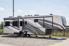 2025 DRV Mobile Suites 39DBRS3