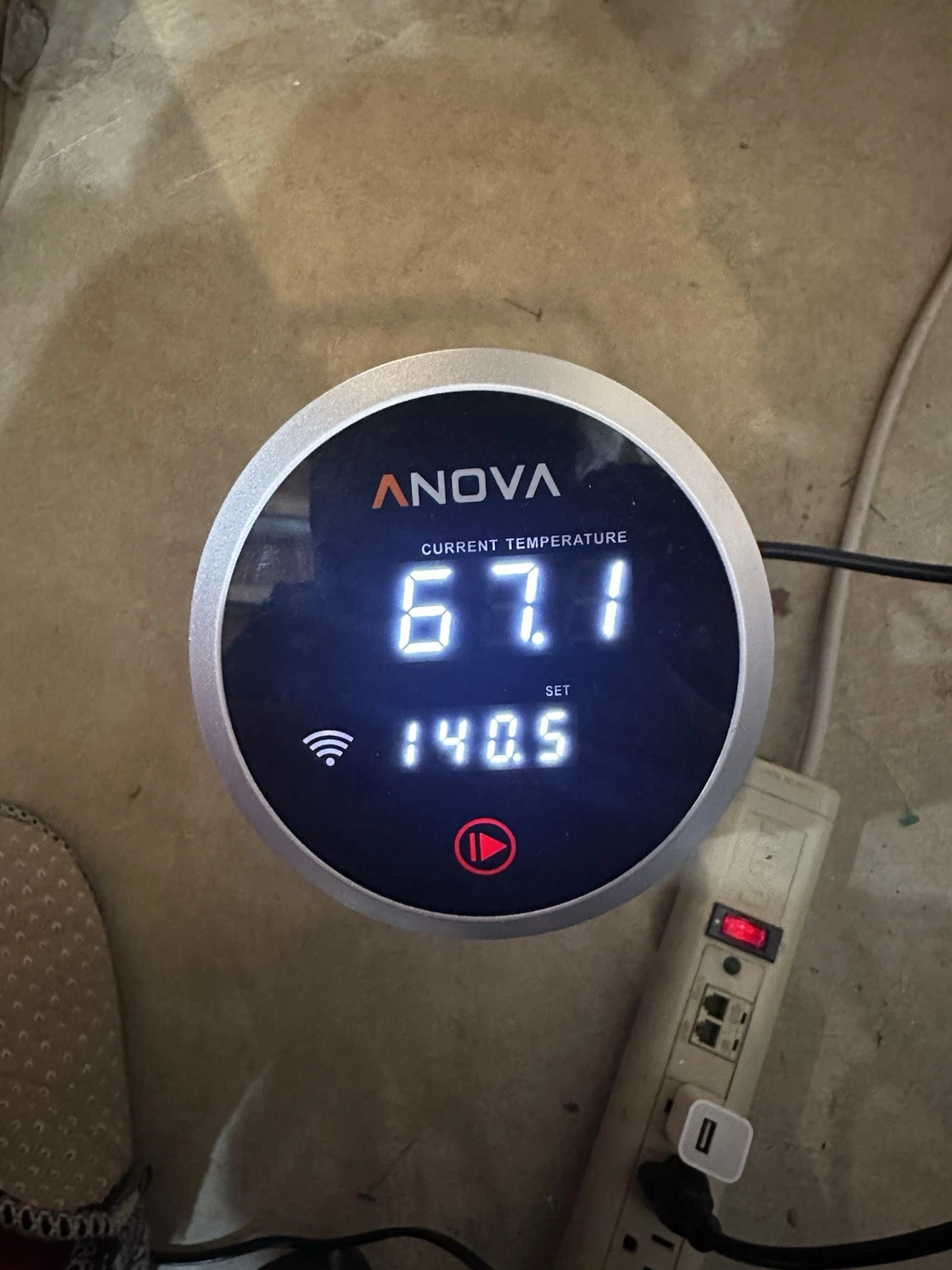 Anova PC 900W WiFi Bluetooth Culinary Sous Vide Precision Immersion Slow Cooker
Opens in a new windo