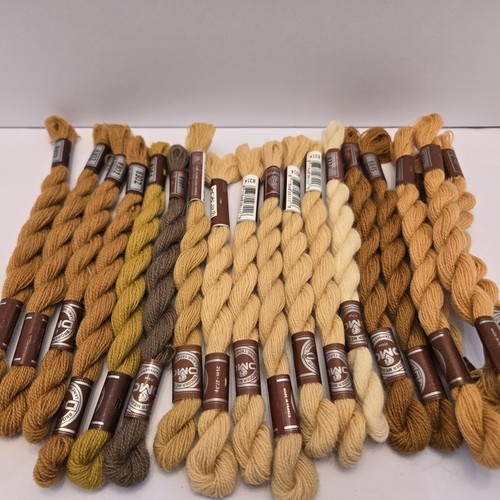 DMC Wool Embroidery Floss Broder Medicis Mixed Color 27.3yd Skein Lot of 19 - Picture 9 of 11