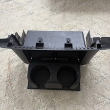 2017 Nissan Titan S Cup Holder 68922-ez00a 2017 Nissan Titan S Cup Holder 68922-ez00a