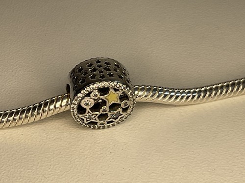 Pandora Illuminating Stars Charm Retired