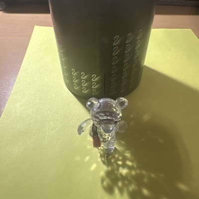 Swarovski (retired) Kris Bear on Skates (7637 NR 000 002) Original Box