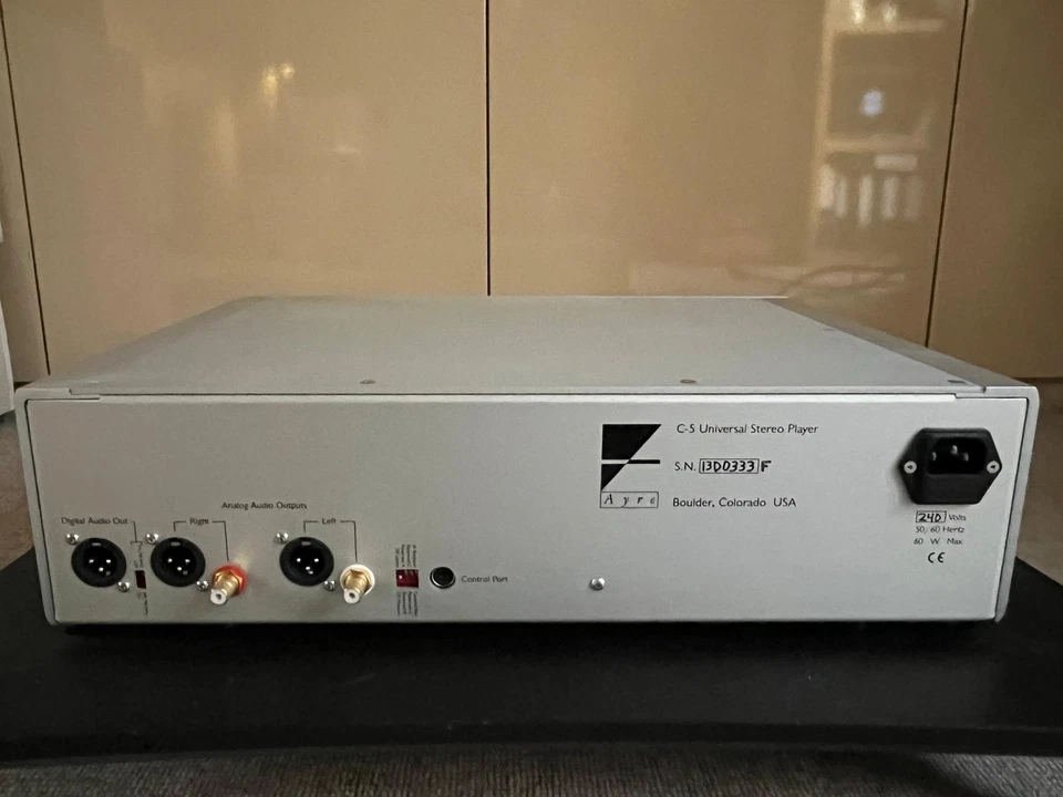 Ayre Acoustics C-5XE MP - Trade In - Image 3 of 4