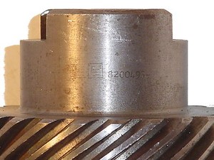 Lot of TWO (2) GEARS  "EE"  8200493-0