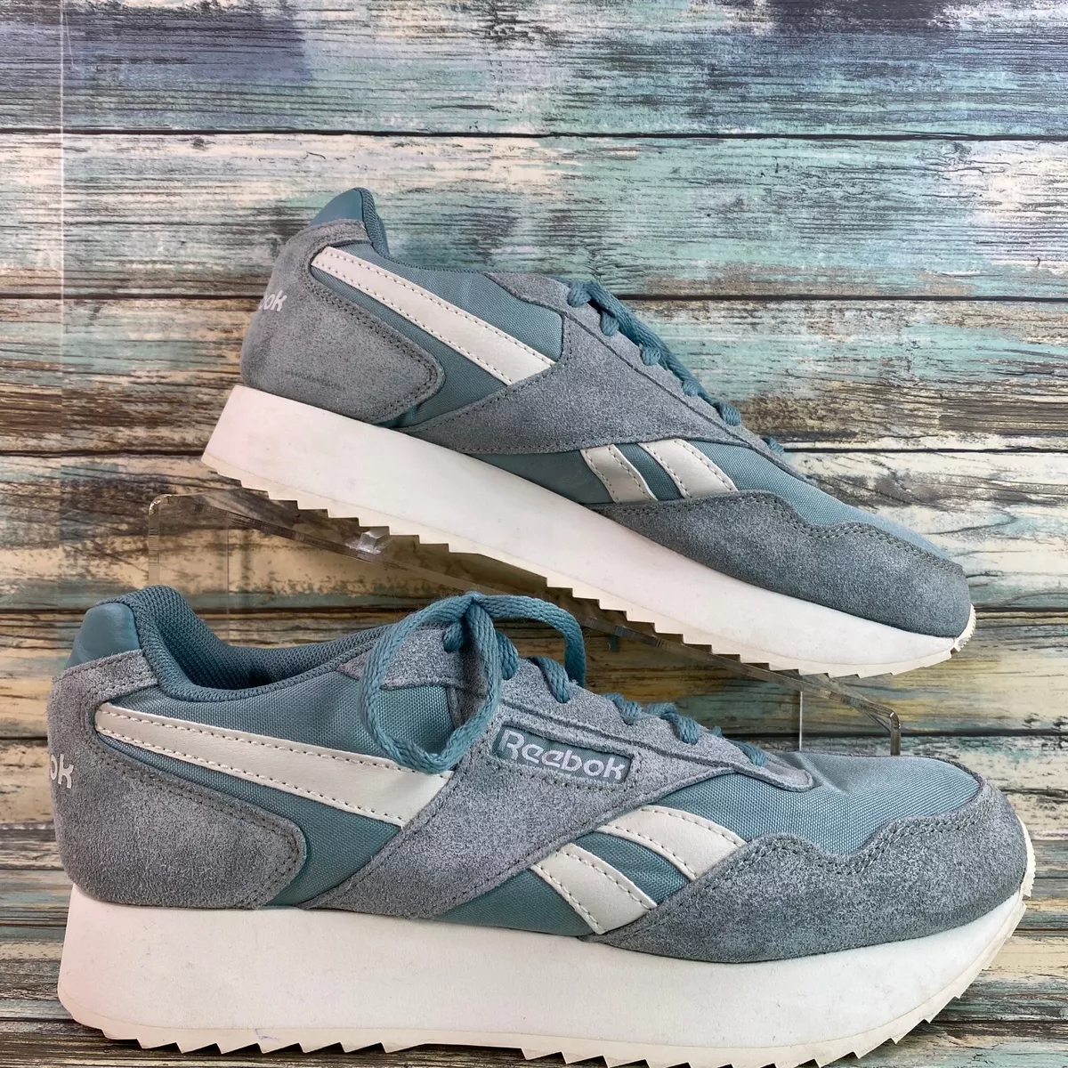 Platform reebok hotsell sneakers