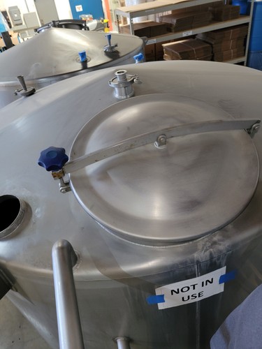 800 Gallon Stainless Steel Tanks 800 Gallon (2) Two excellent condition - Picture 6 of 13