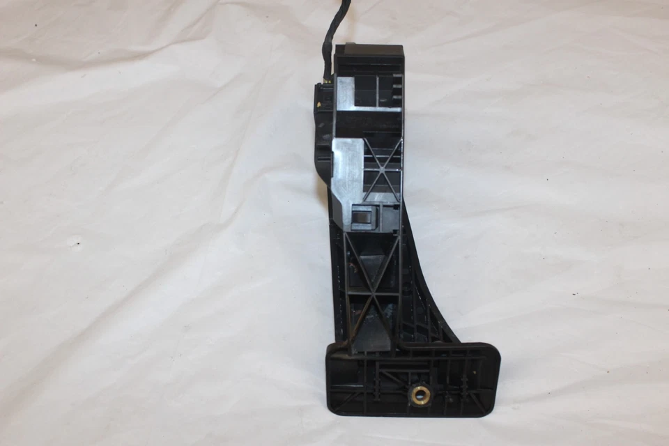 Автоматический педальный акселератор газа от оригинального производителя BMW X1 X2 X3 X4 G11 G12 740i 2016-2020 - Изображение 4 из 4