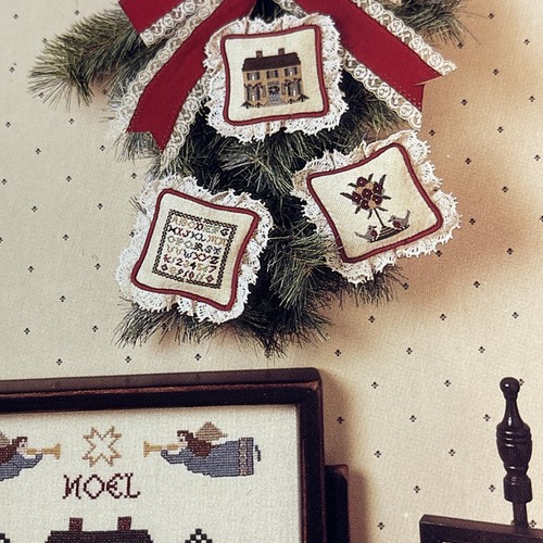 Yuletide Samplings Cross Stitch Booklet From Theron Traditions - Picture 6 of 6