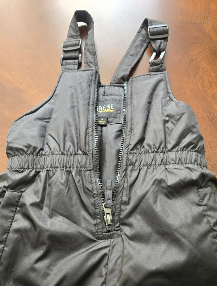 Traje de nieve para niños ligeramente usado talla 4 Foto 3 de 3