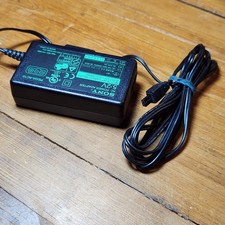 Genuine Sony PEGA-AC10 AC Power Adapter 5.2V 2A Charger for CLI  Handheld PDA