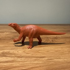RARE 1989 Invicta Plastics British Museum Muttaburrasaurus Dinosaur -LATE SERIES