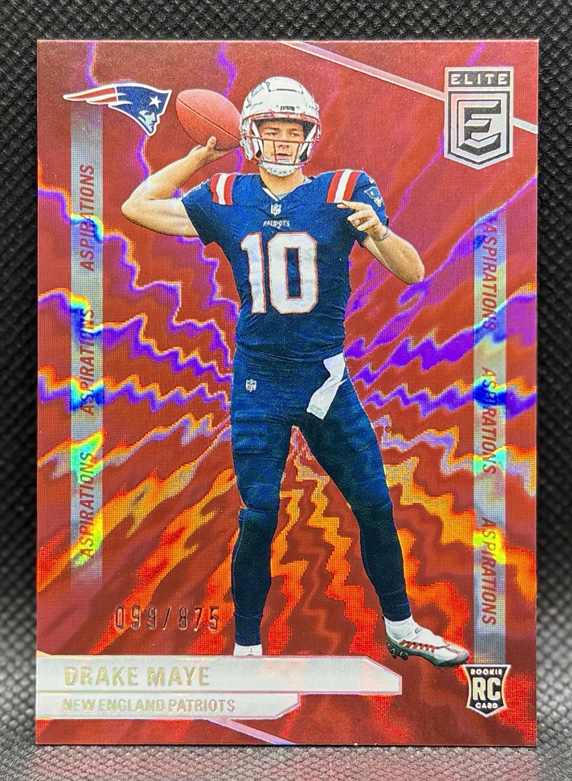 DRAKE MAYE 2024 DONRUSS ELITE FOOTBALL #185 ROOKIE (RC) ASPIRATIONS SHIMMER /875