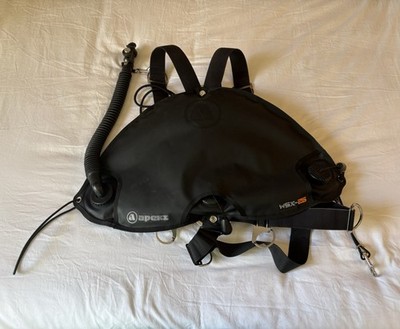Apeks WSX25 Sidemount System Wing in Black With Harness, Weigh Pocket and Pouch