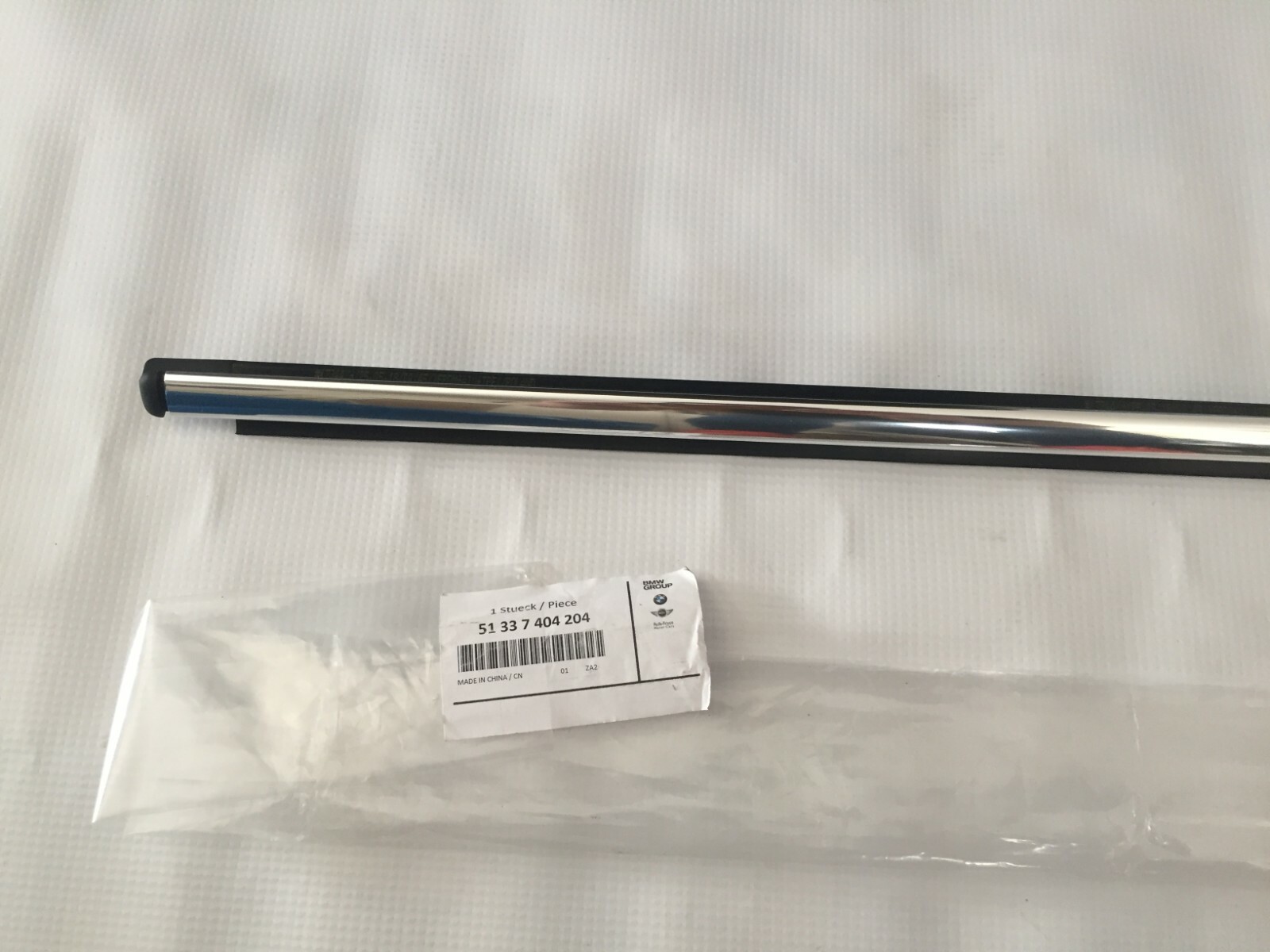 OEM BMW BELT MOLDING FRONT RIGHT #51337404204 | eBay