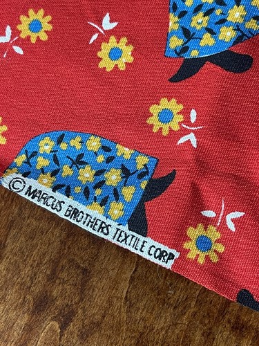 Vintage Marcus Brothers Textile Corps Red Turtle Flowers Fabric 52 X 44 1/2 Inch - Picture 4 of 6