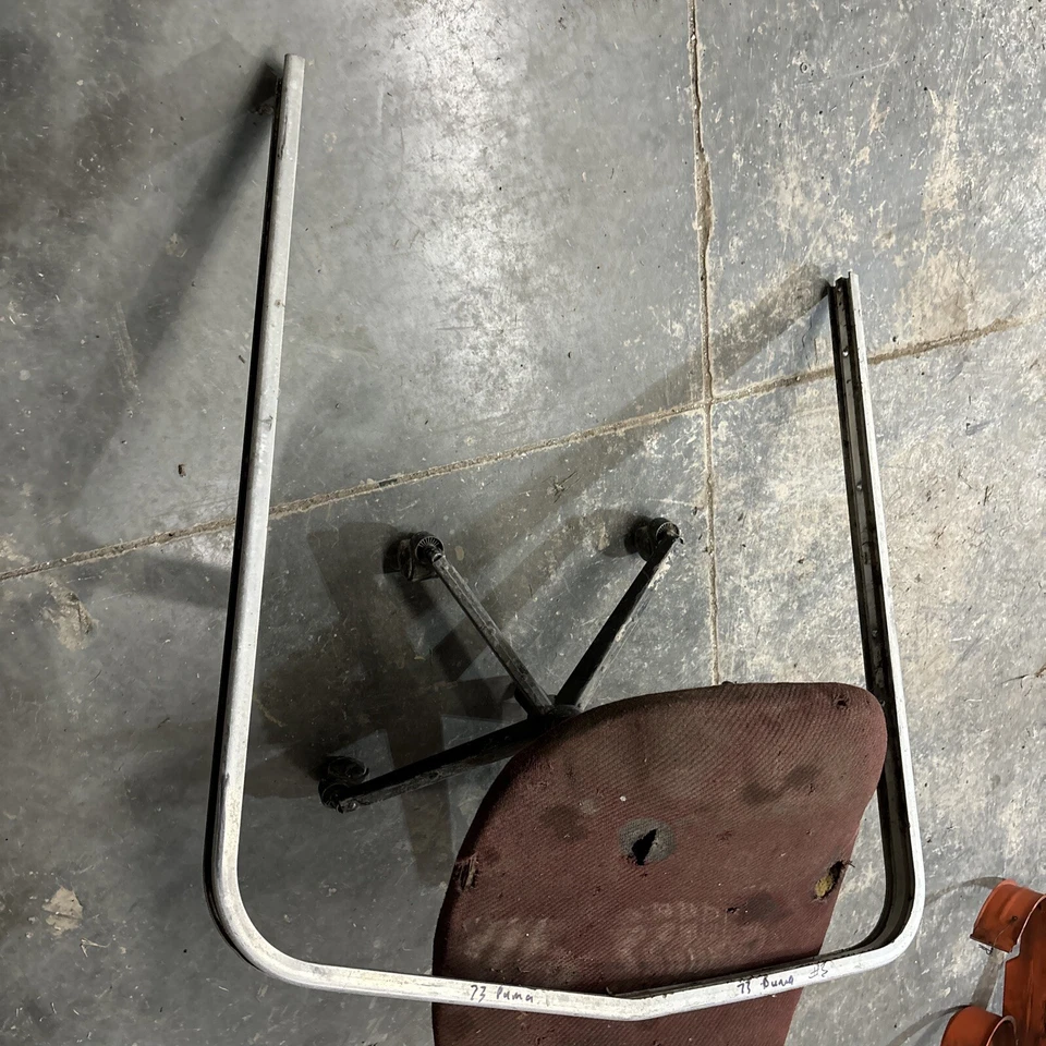 1973 Arctic Cat Puma Vintage Snowmobile Front Bumper # 3 - Imagem 2 de 4