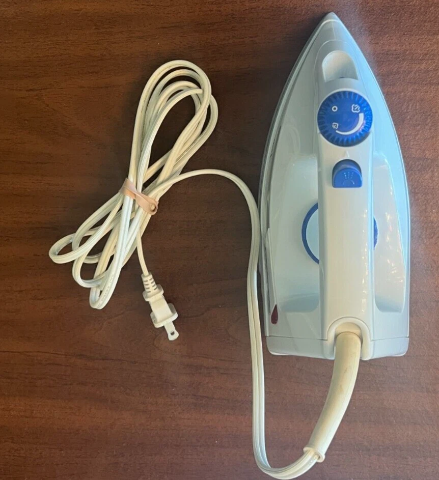 PROCTOR SILEX-Fácil Prensa-17310-Antiadherente-Ligero-Plancha de Vapor-Modelo #: 17109F Foto 4 de 4