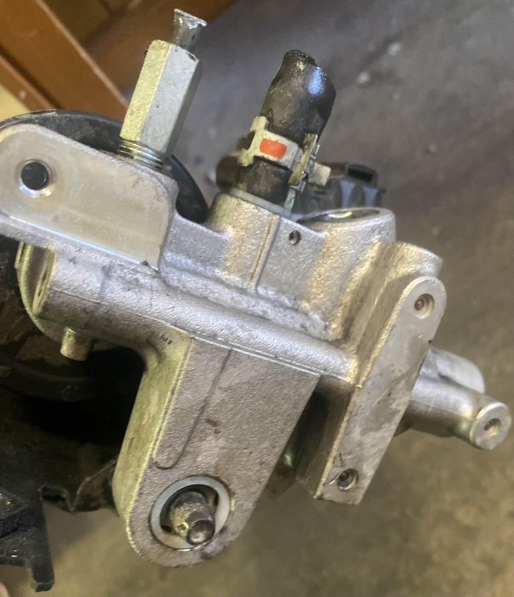Toyota Prius ZVW30 ABS Anti Lock Brake Booster Pump Actuator Toyota Prius ZVW30 ABS Anti Lock Brake Booster Pump Actuator