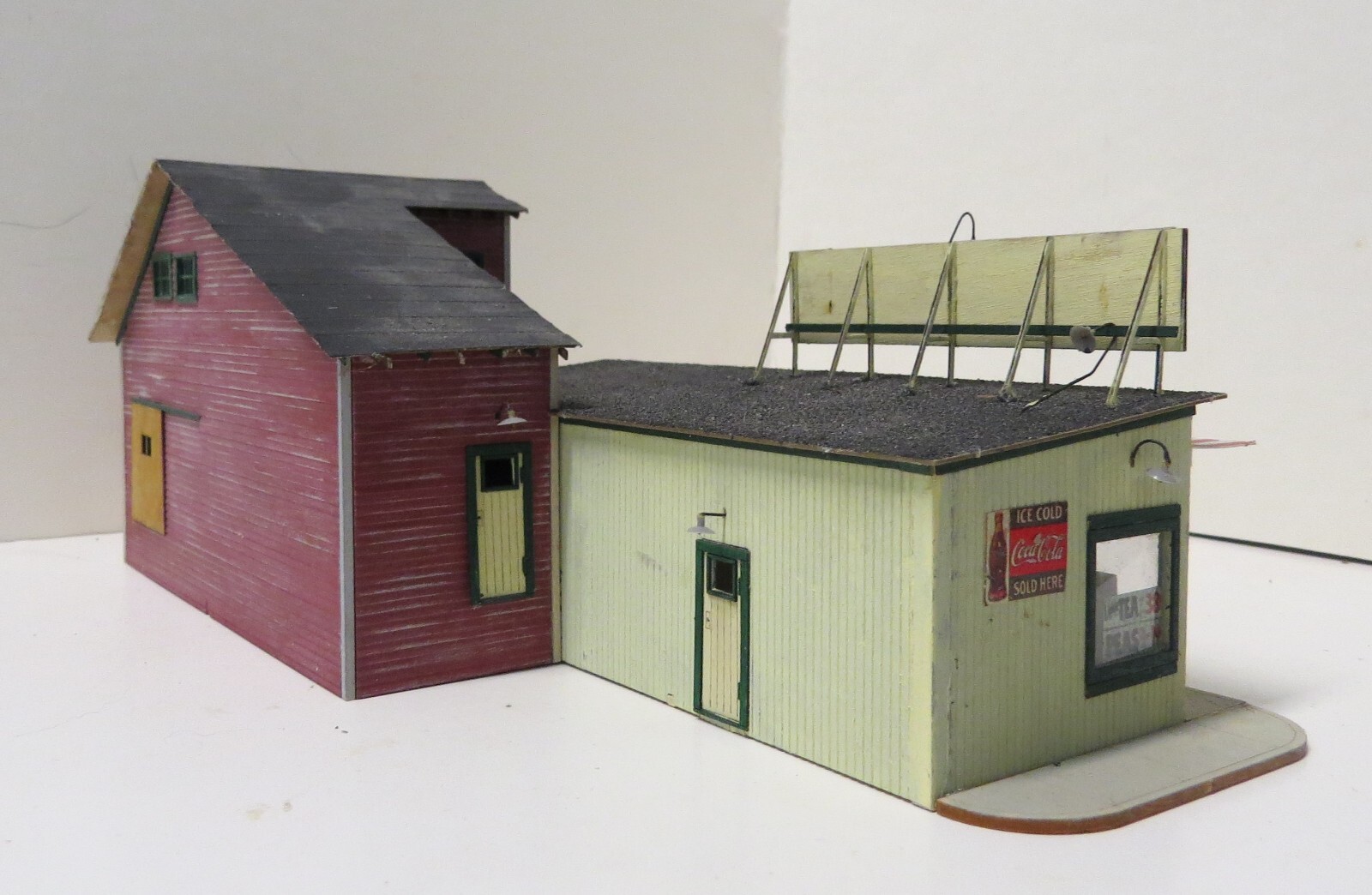 Picture 4 of 5