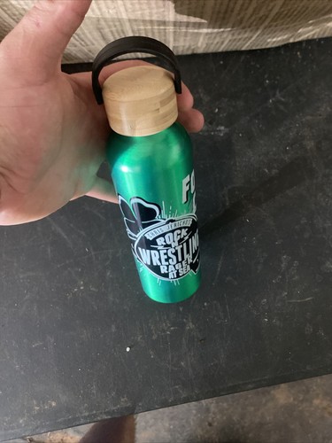 Chris Jerichos Rock N Wrestling At Sea Four Leaf Clover Aluminum Bottle - Picture 4 of 5