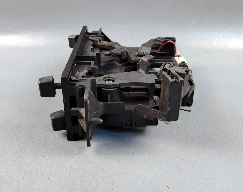 Isuzu NPR AC/Heater Climate Controller Panel AC Panel Switch Unit OEM JDM Used - Image 2 of 4