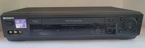 Digital Hi-Fi Stereo VCR - Thumbnail 3