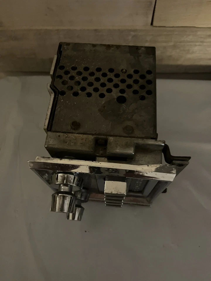 1959-1960 FORD MERCURY MONTCLAIR MONTEREY PARK LANE RADIO ORIGINAL FOMOCO - Image 2 of 4