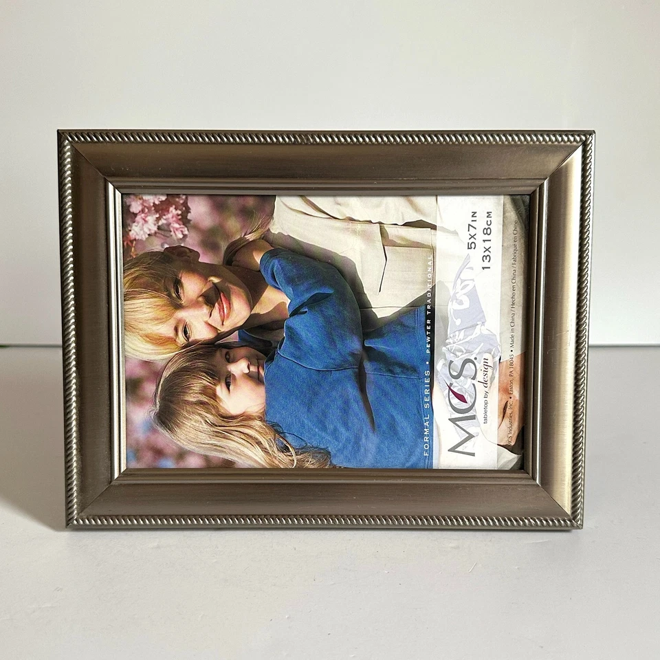 Moldura tradicional de estanho nova com etiquetas MCS para foto 5x7 - vertical ou horizontal - Imagem 4 de 4