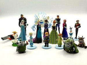 disney frozen mega figurine playset