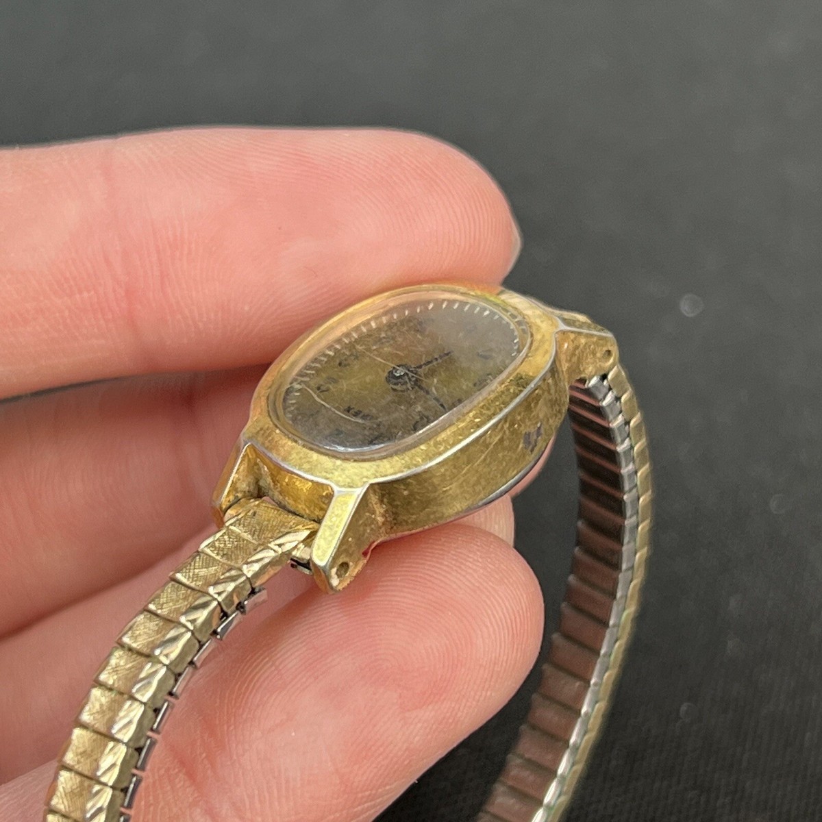 Vintage Timex Ladies Manual Wind Watch Gold Tone Speidel Band Vintage Timex Indiglo Gold Speidel Strap 37mm Quartz Watch  main image 2
