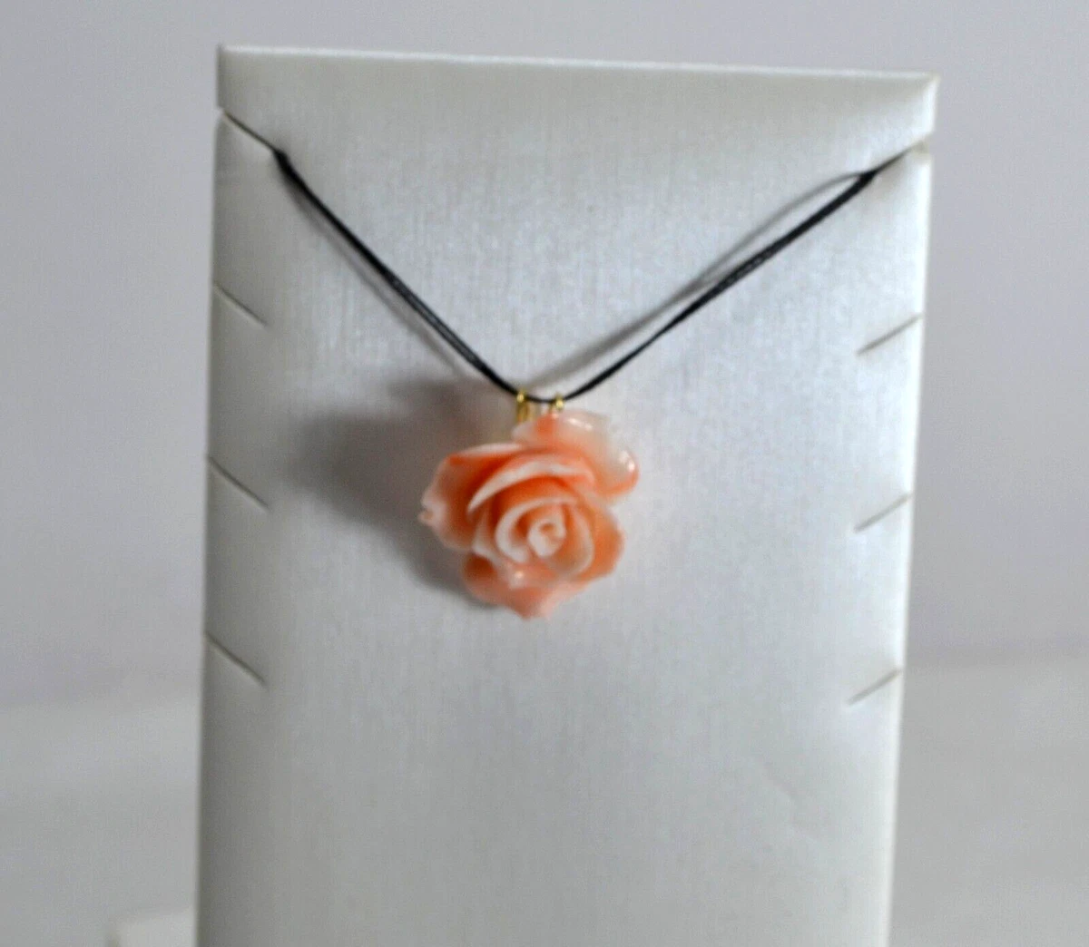 Pendentif En Or Jaune 18 Carats Avec Intarsio De Corail Rose – Bijou Vintage, Occasion Comme Neuf