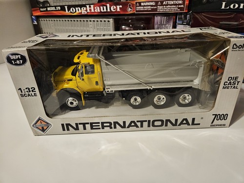 1/32 Scale Diecast Replica By Boley International 7600 Dump Truck - Picture 24 of 24