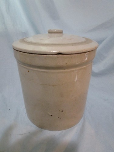 Vintage 7.5in Stoneware-Salt Glazed Crock with Top - Picture 2 of 8