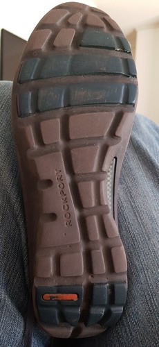 Women's Rockport Leather Walking Shoes Wide US 8, UK 5.5, Eur 38.5. SLIPPERY !! - Picture 12 of 13