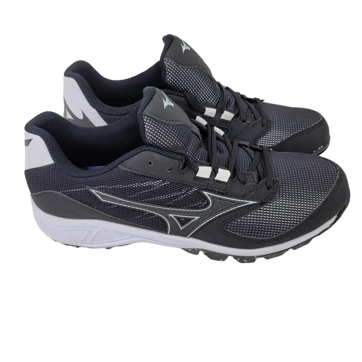 Mizuno dominant turf new arrivals