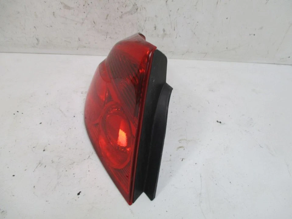 Luz Trasera Exterior Izquierda Apto para Infiniti G Sedán 35 G35/V35 - Imagen 3 de 4