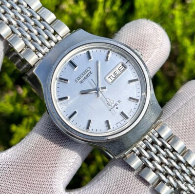 Vintage Seiko Type II Silver Sunburst Dial Japan Made Men Quartz