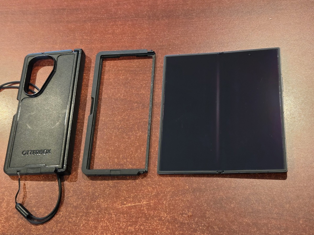 Near MINT Samsung Galaxy Z Fold 7 SM-F966U - 512GB - Jetblack 